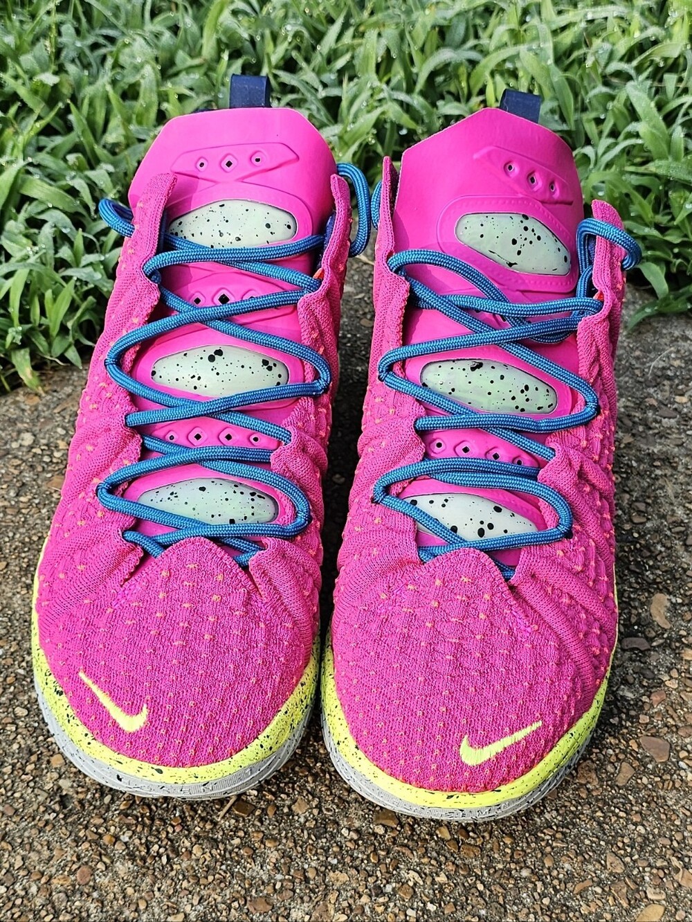 Nike Lebron XVIII Pink Prime - Picture 2 of 9